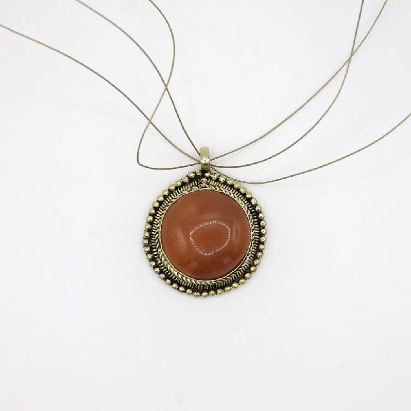 Best necklaces and pendants with minimalist pendants for a sleek, understated look-Vintage Gold Tone Genuine Carnelian Pendant Necklace