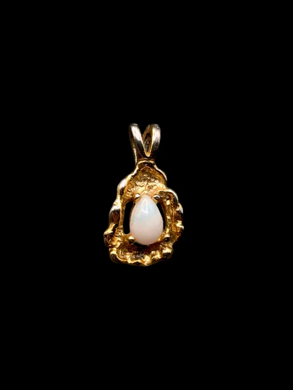 Best necklaces and pendants with vintage coin pendants for a unique accessory-Vintage Ronte' of Beverly Hills Gold Opal Pendant